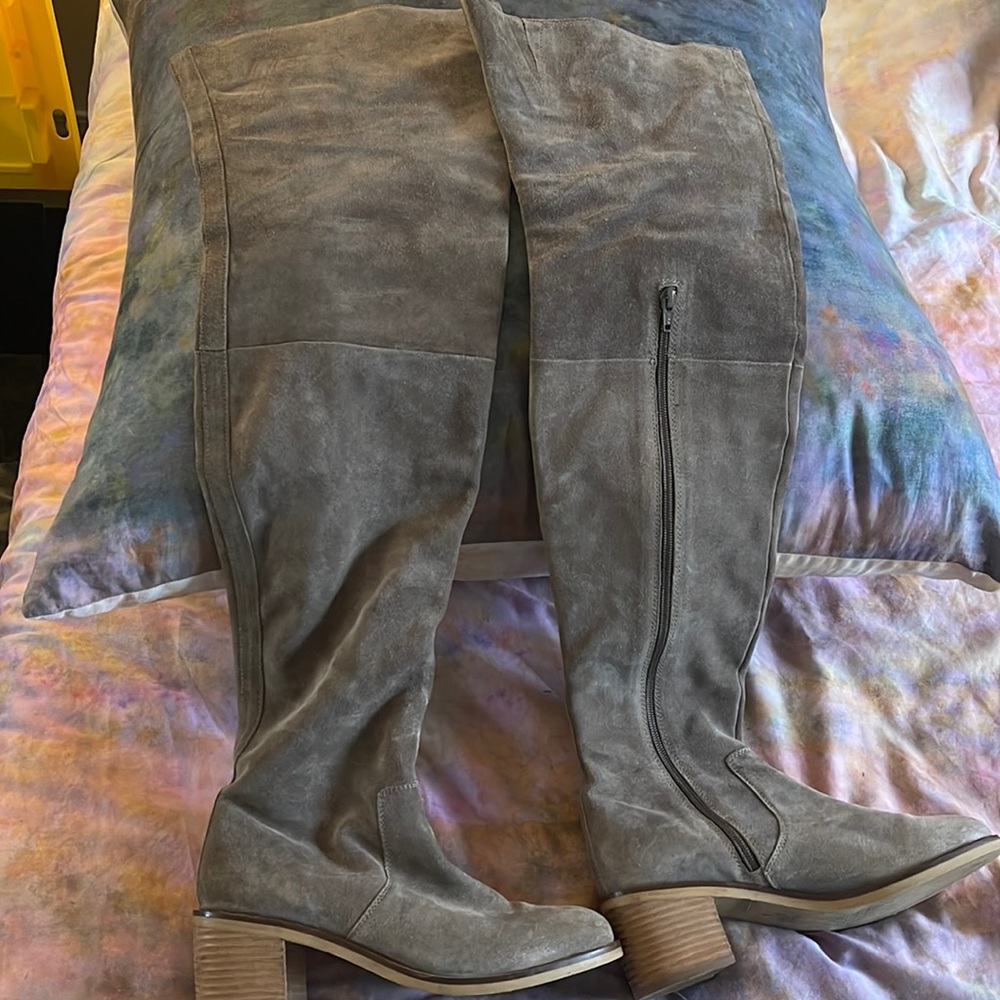 Thigh high grey suede boots